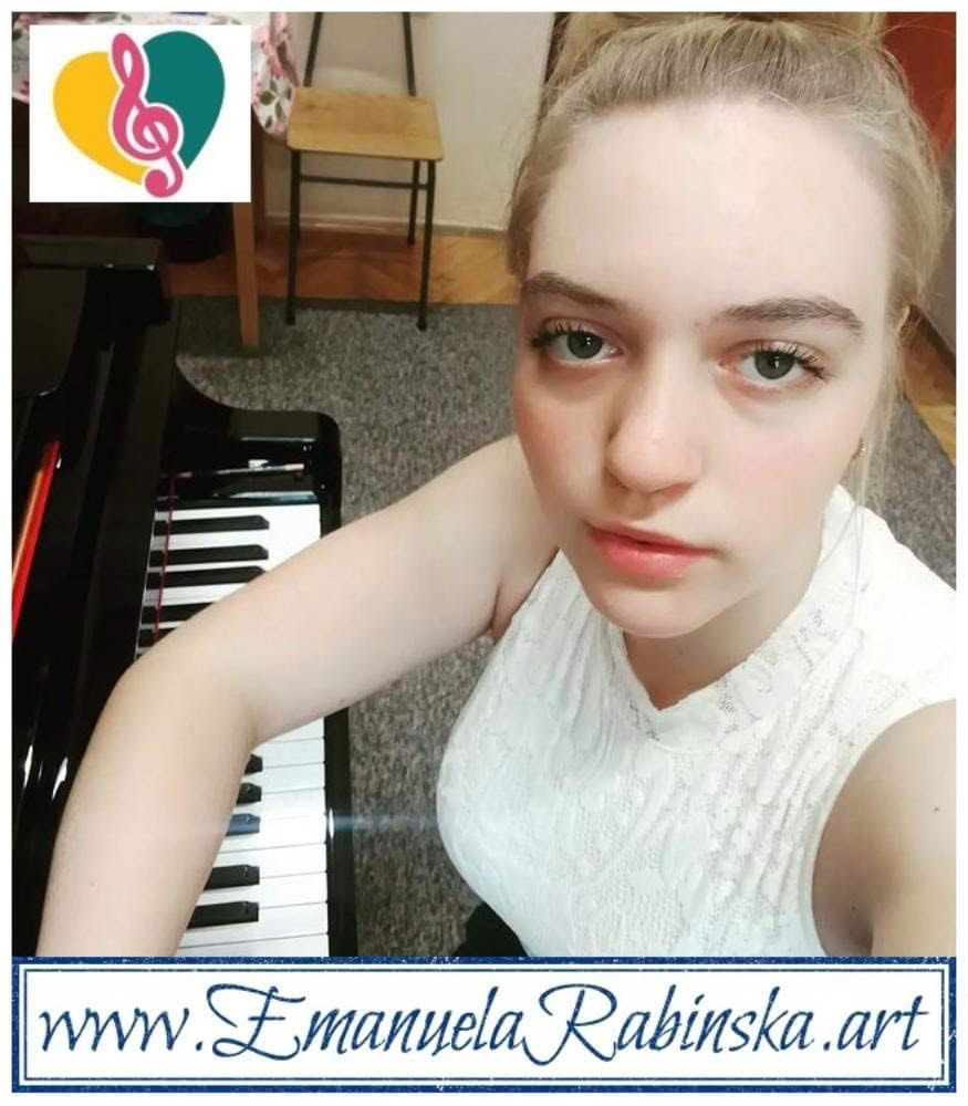 Kompozytorka i songwriterka Emanuela. Kompozytorka i songwriterka Emanuela.