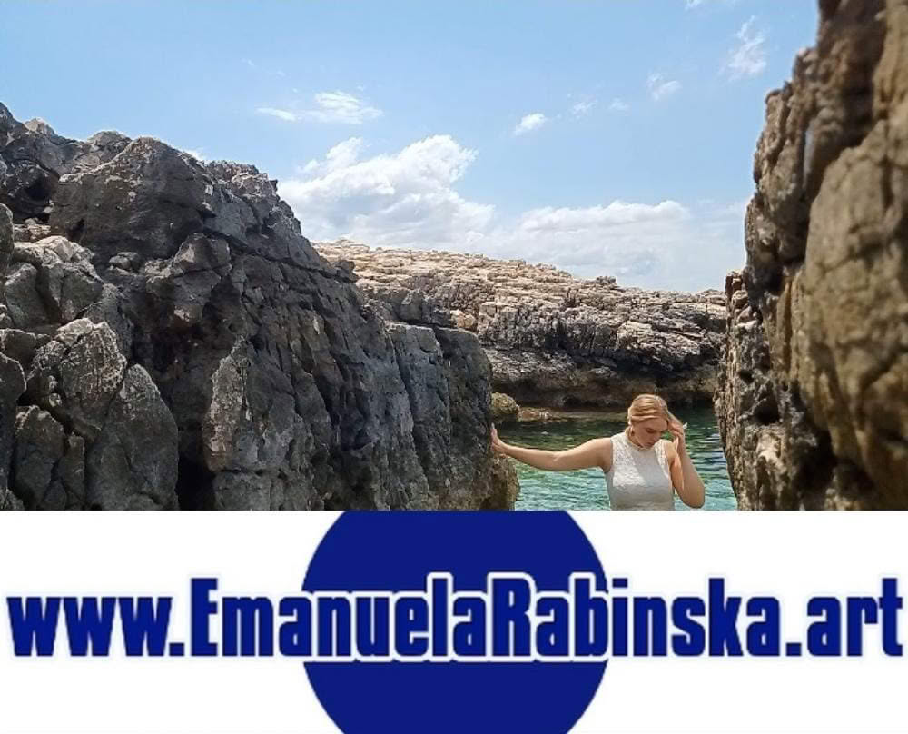 Liedermacherin Emanuela Rabińska auf den Fotos zum Musikvideo zum Lied Les papillons. Liedermacherin Emanuela Rabińska auf den Fotos zum Musikvideo zum Lied Les papillons.