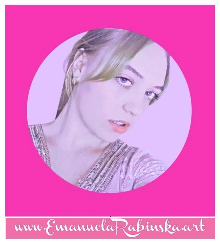 Wokalistka Emanuela Rabińska. Wokalistka Emanuela Rabińska.