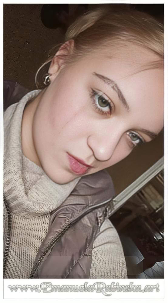 Wokalistka Emanuela Rabińska. Wokalistka Emanuela Rabińska.
