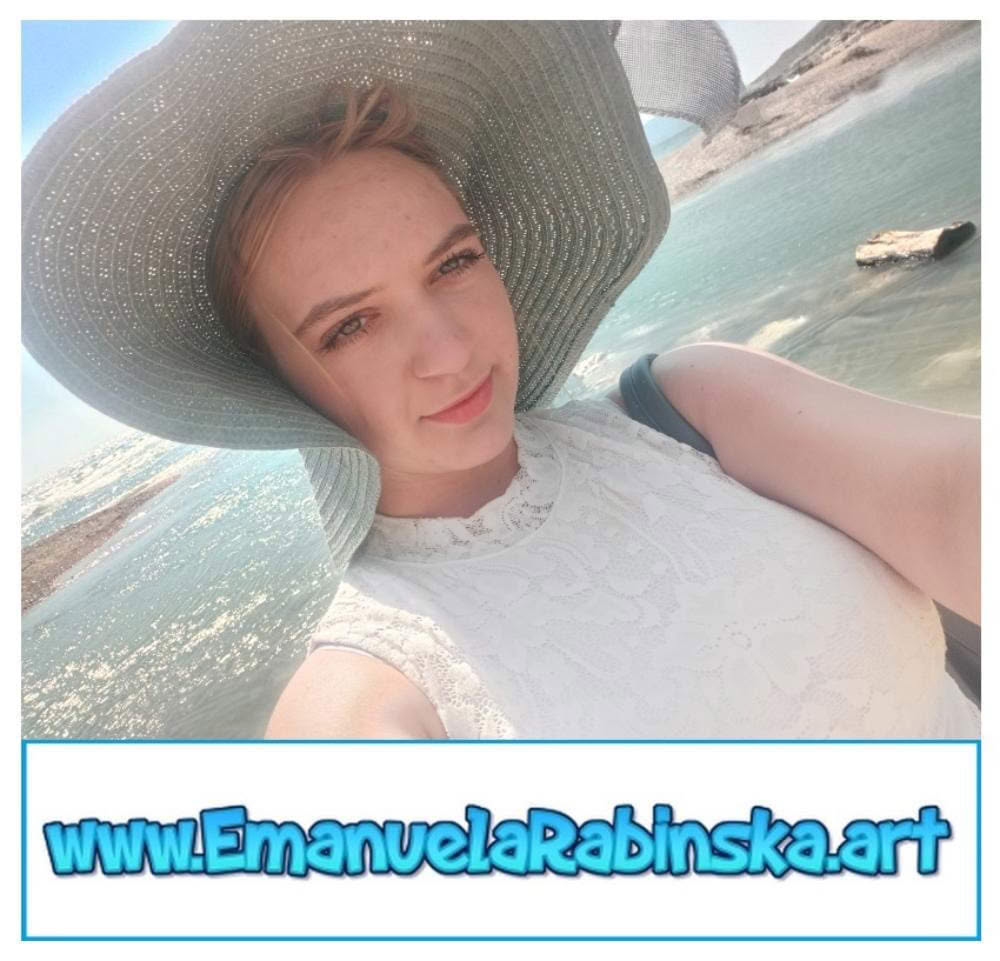 Wokalistka Emanuela Rabińska na fotografii do teledysku do piosenki Les Papilllons Wokalistka Emanuela Rabińska na fotografii do teledysku do piosenki Les Papilllons.